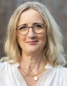 Esther Bekker